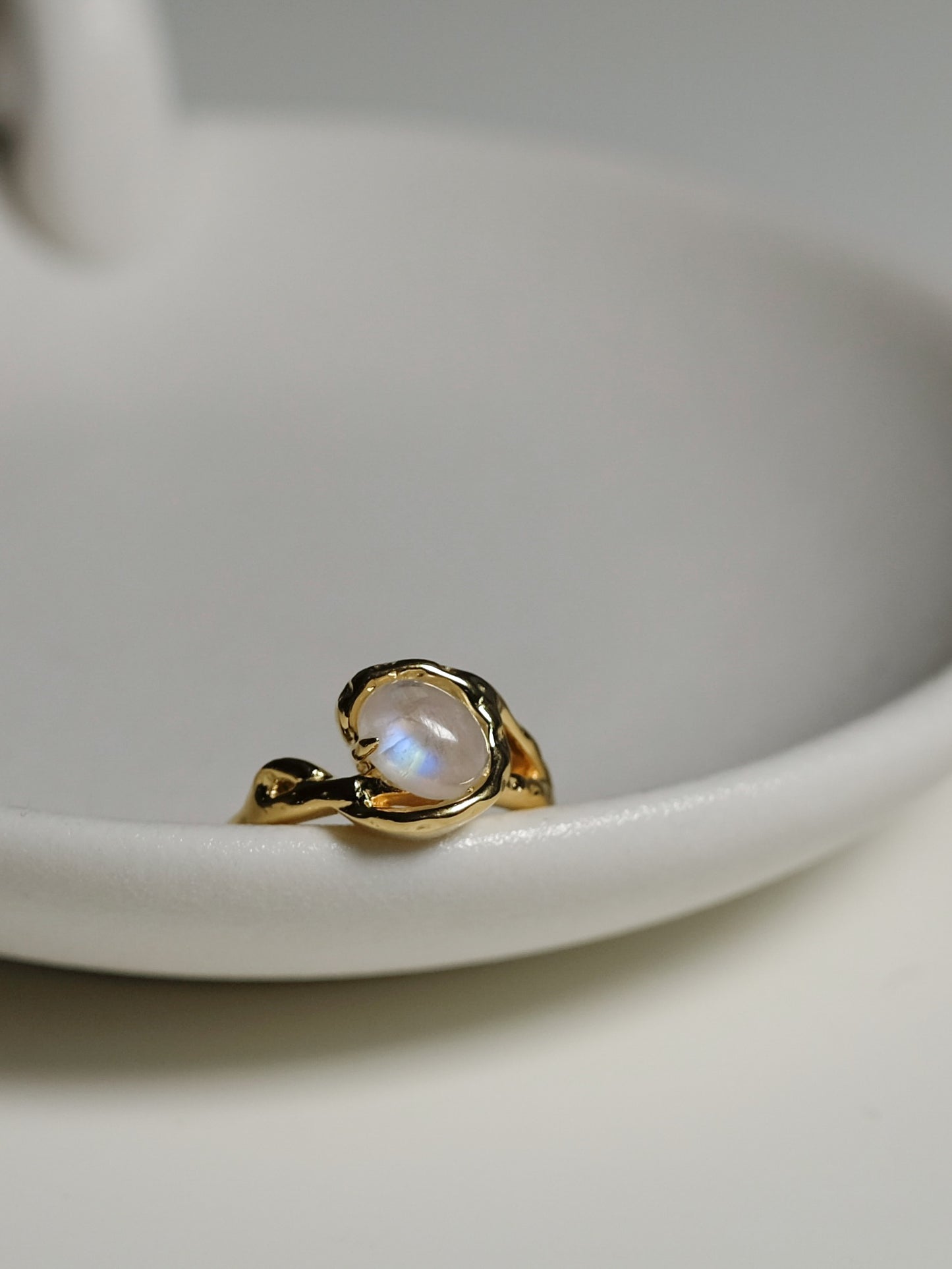 Moonlit tide ring gold