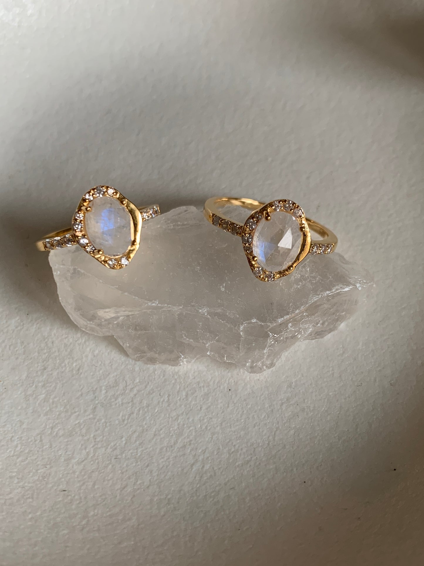 Cosmic moonstone ring gold