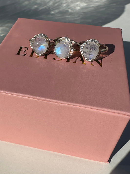 Cosmic moonstone ring grande
