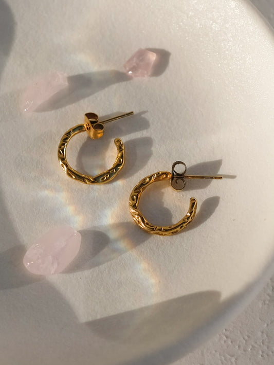 Textured hoops