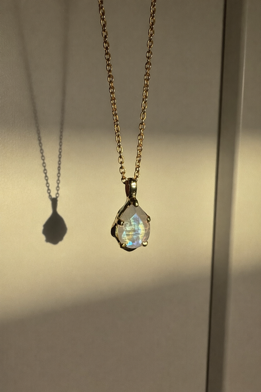 Selene moonstone necklace