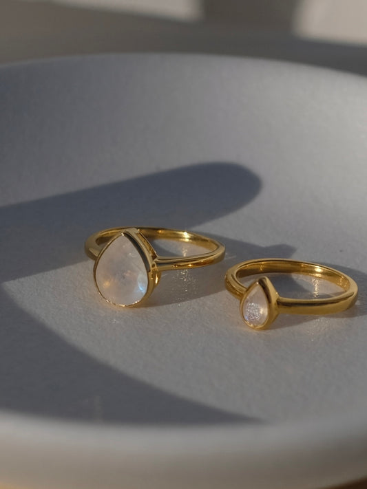 Moonstone dewdrop big